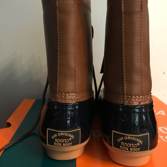 🚫SOLD🚫NWT Sporto Ariel Duck Boots - Picture 4 of 8